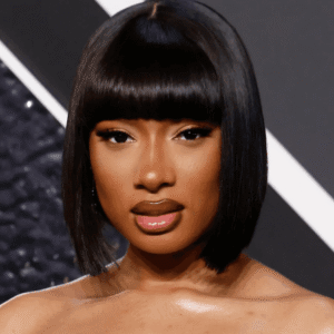 Megan Thee Stallion’s Party Updo Just Won Prom Queen and We’re Here for It! 6 Megan Thee Stallion’s Party Updo Just Won Prom Queen and We’re Here for It!