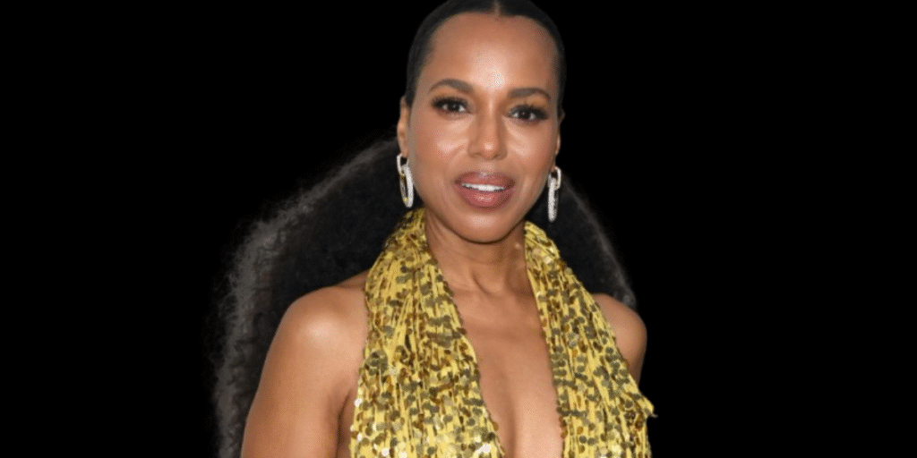 Kerry Washington's low ponytail with sleek roots and voluminous curls, paired with a gold-paillette Burberry dress at the Fashion Trust U.S. Awards.