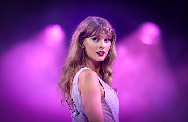 Taylor Swift Drops Bombshell Album News on Her Boo’s Podcast—PR or Real Love?” or “Is Taylor About to Become Mrs. Kelce?!