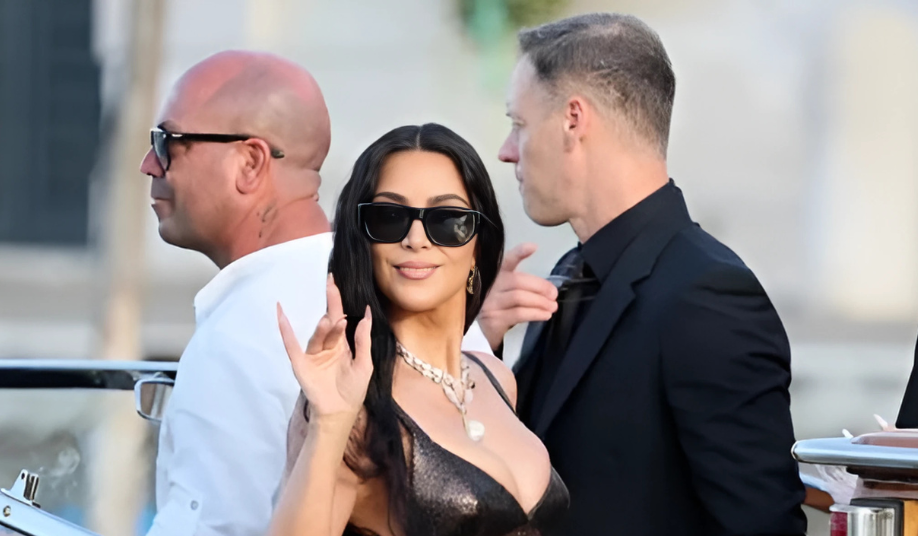 Kim Kardashian’s Luxe Vogue Cover 2025 — minimal makeup, Cartier diamonds, redefining fashion branding