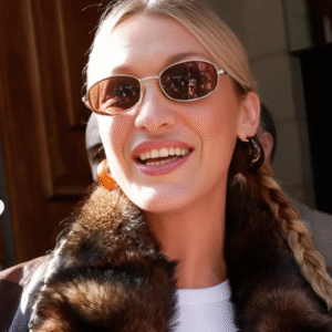 Home 79 Bella Hadid hot chocolate nails manicure in Paris Fashion Week street style