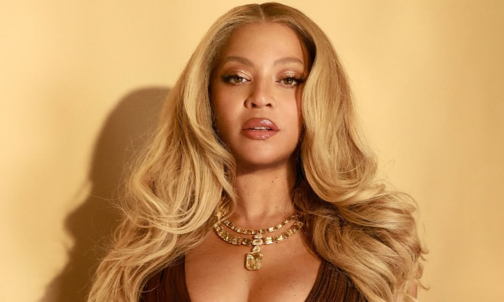 Step-by-step French manicure tutorial inspired by Beyoncé’s F1 Grand Prix nails.