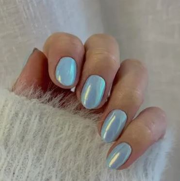 Close up of Metallic Cool-Tone Chrome nails