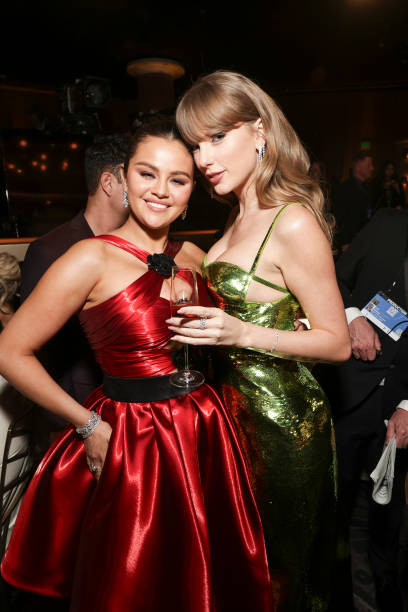 Taylor Swift and Selena Gomez Light Up the Kansas City Chiefs Game 2 Taylor Swift and Selena Gomez attend Chiefs vs Texans 2025 game at Arrowhead Stadium, showing celebrity fashion and VIP suite excitement